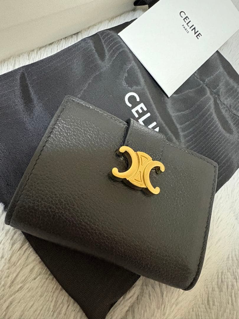 セリーヌ　財布　ブラック