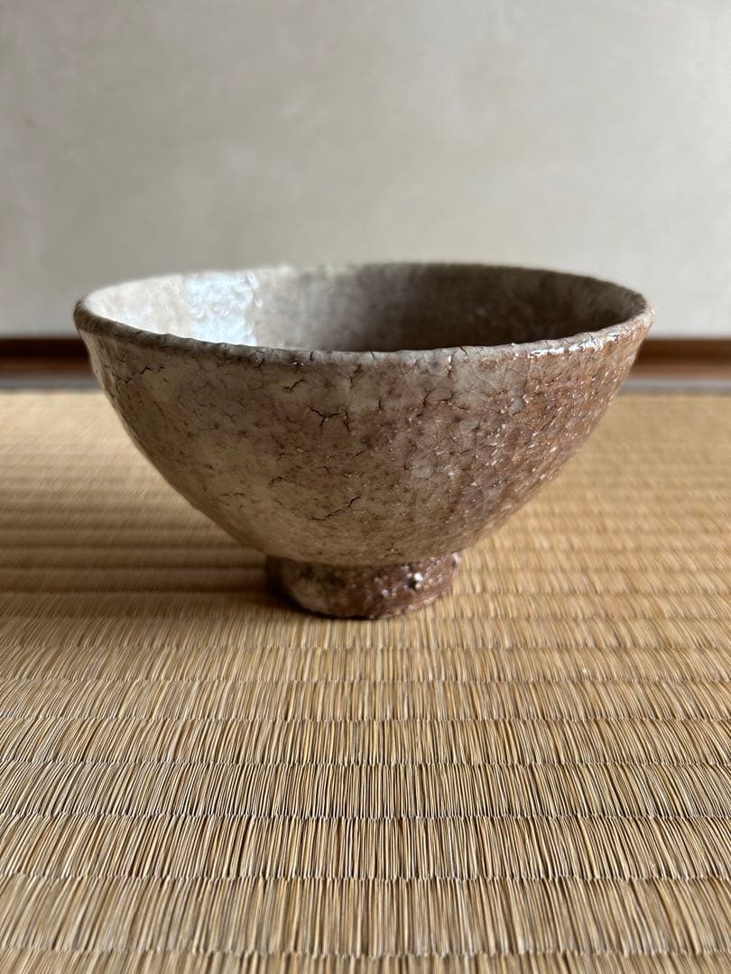 兼田佳炎　萩茶盌