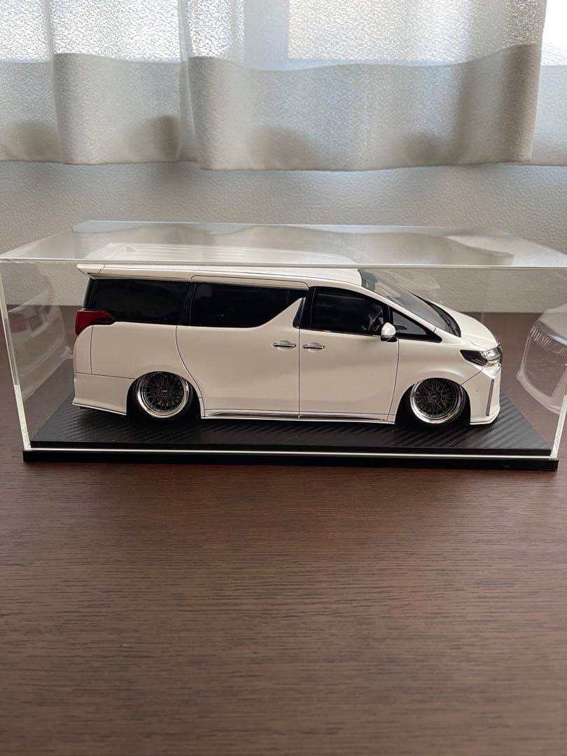 イグニッションモデル トヨタ アルファード H30W 1/18 カスタム