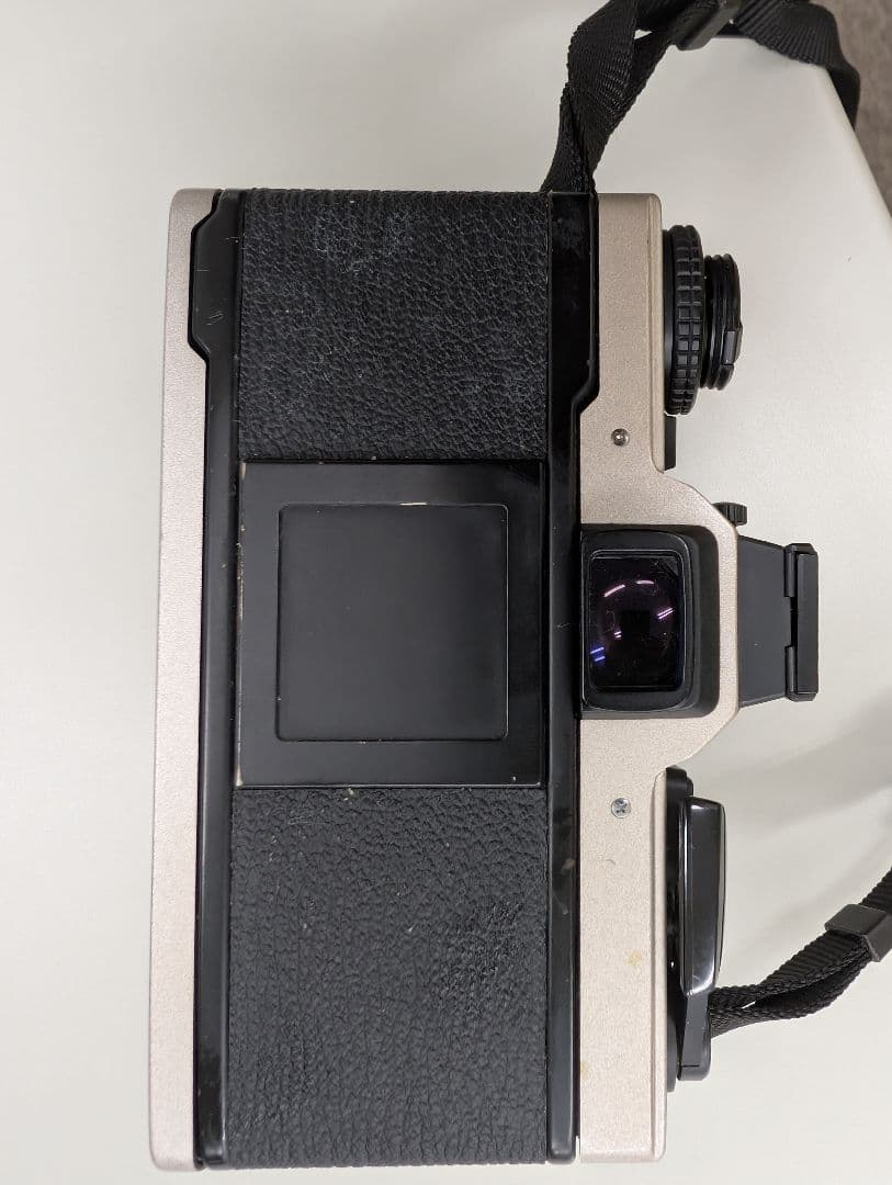 Olympus OM-4 チタン 一眼レフカメラ レンズ付き