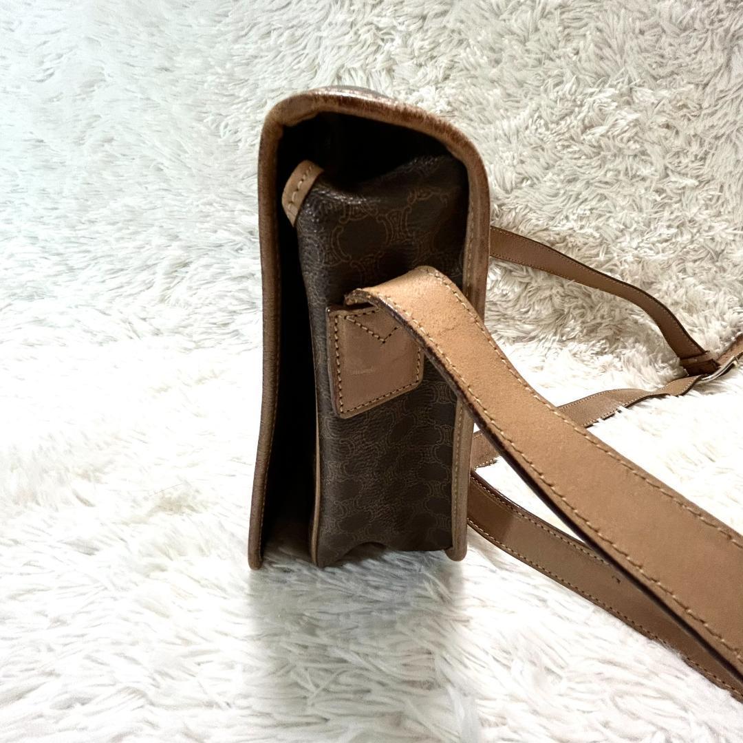 セリーヌ　ショルダーバッグ　マカダム　ヴィンテージ　金具　ゴールド　PVC