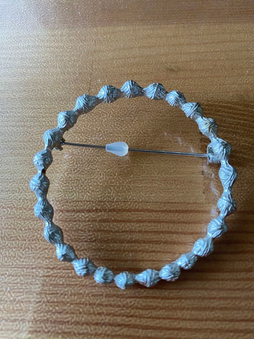 ミナペルホネン サークル　ブローチ