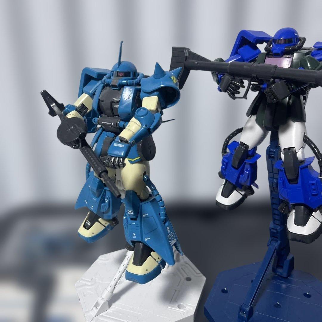 MG1/100ロバートギリアム専用ザクⅡと MGアナベルガトー専用ザクⅡの2体