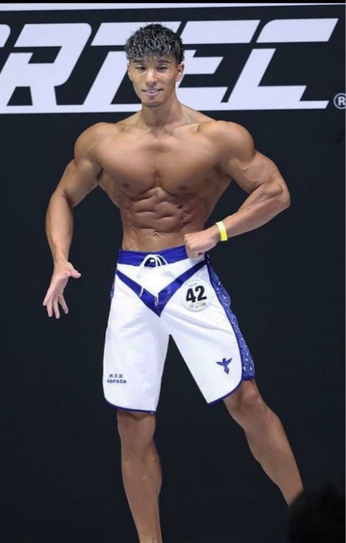 【即完商品】M.A.D ボードショーツ 2022 ホワイト/ネイビー