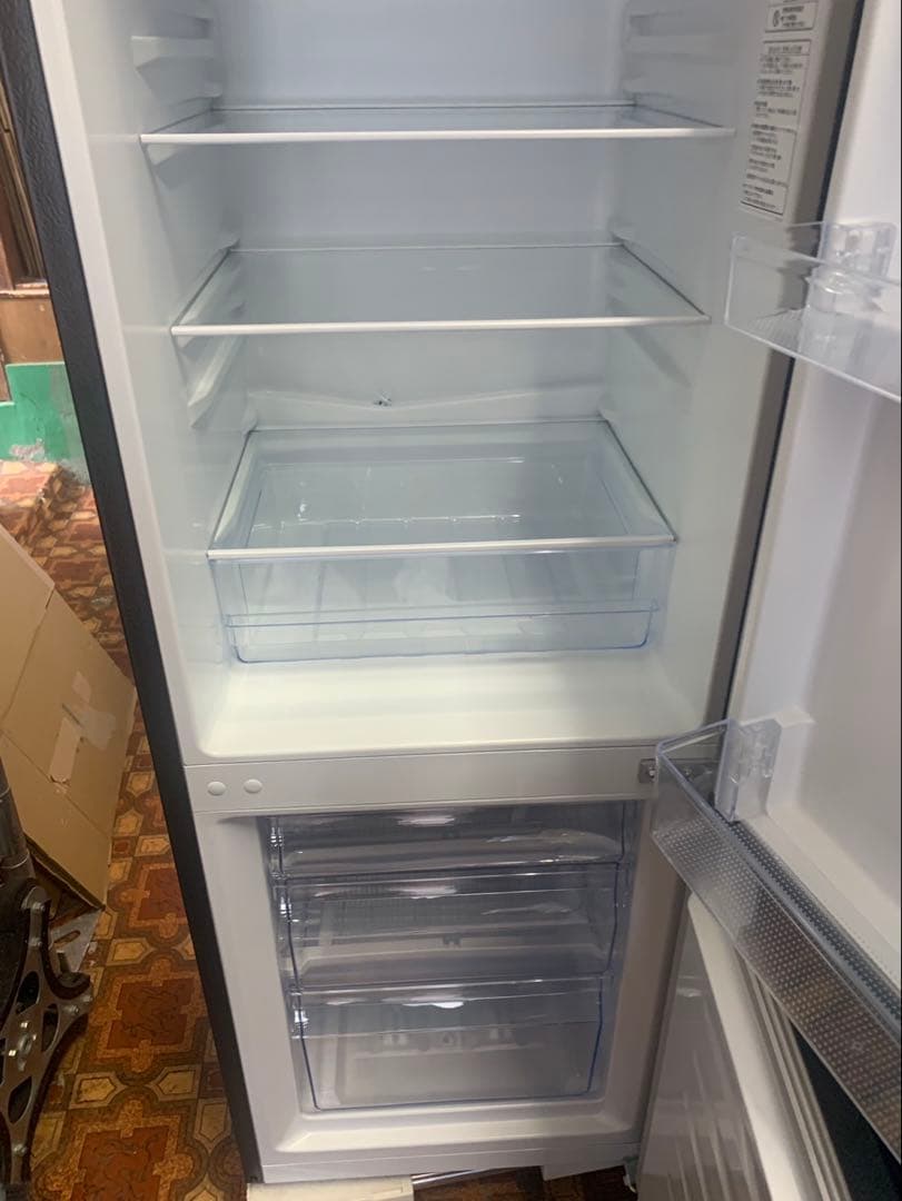 ＊東京都付近取引限定＊美品 高年式　ハイセンス 冷蔵庫 HR-D1701B