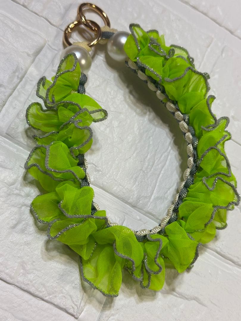 mami♪・*:.ღパラコードスマホストラップ