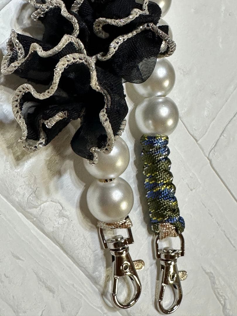 mami♪・*:.ღパラコードスマホストラップ