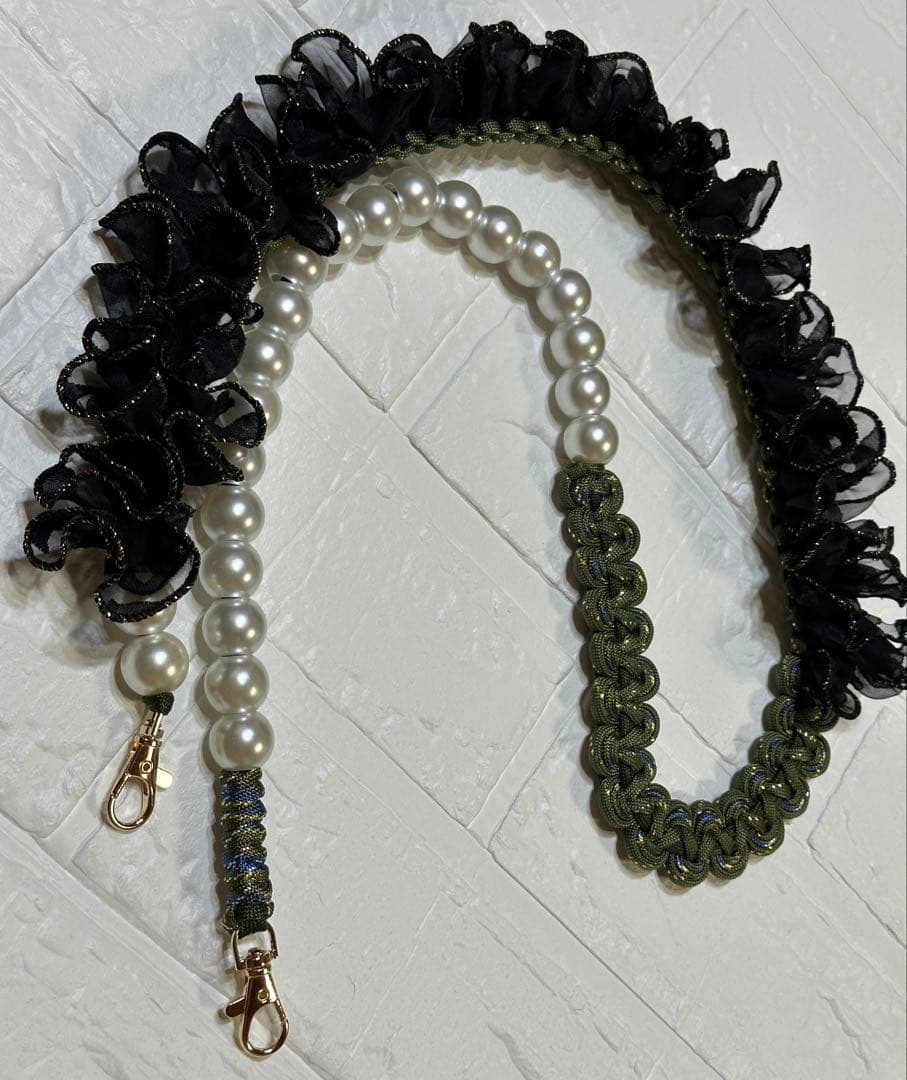 mami♪・*:.ღパラコードスマホストラップ