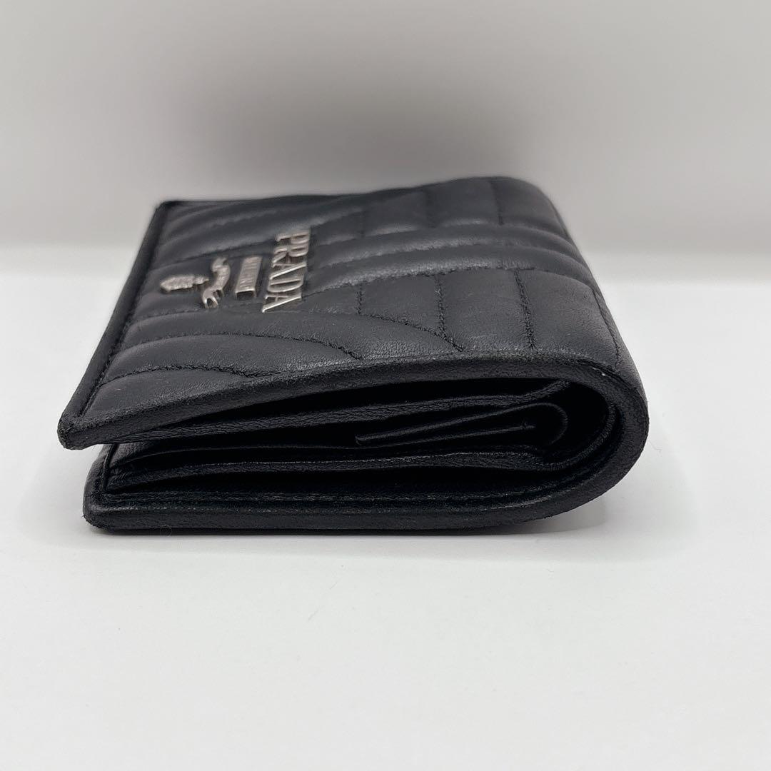 PRADA NAPPA IMPUNTURE二つ折り財布 キルティング