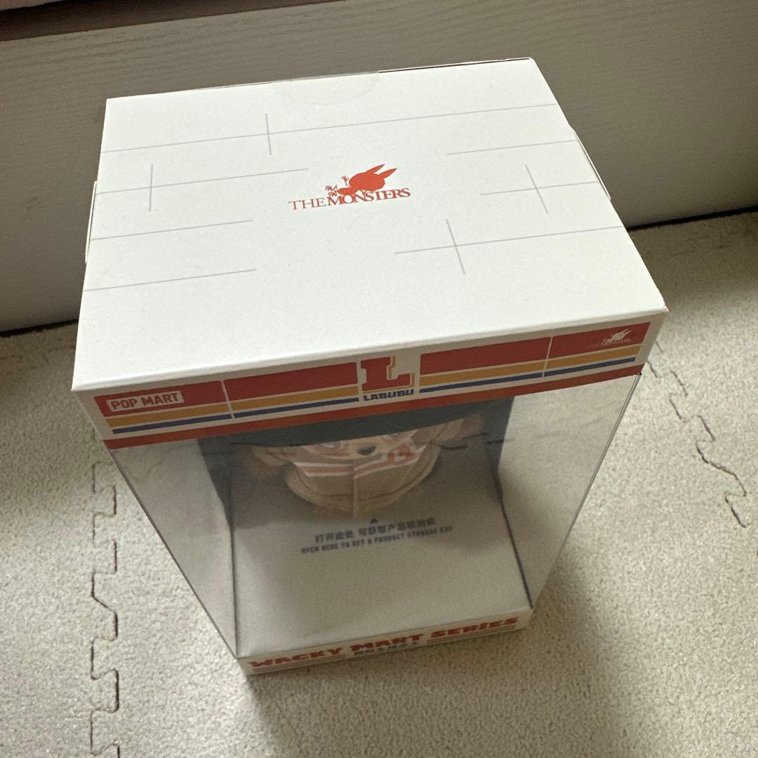 THE MONSTER Wacky Mart 店員ラブブ ぬいぐるみ