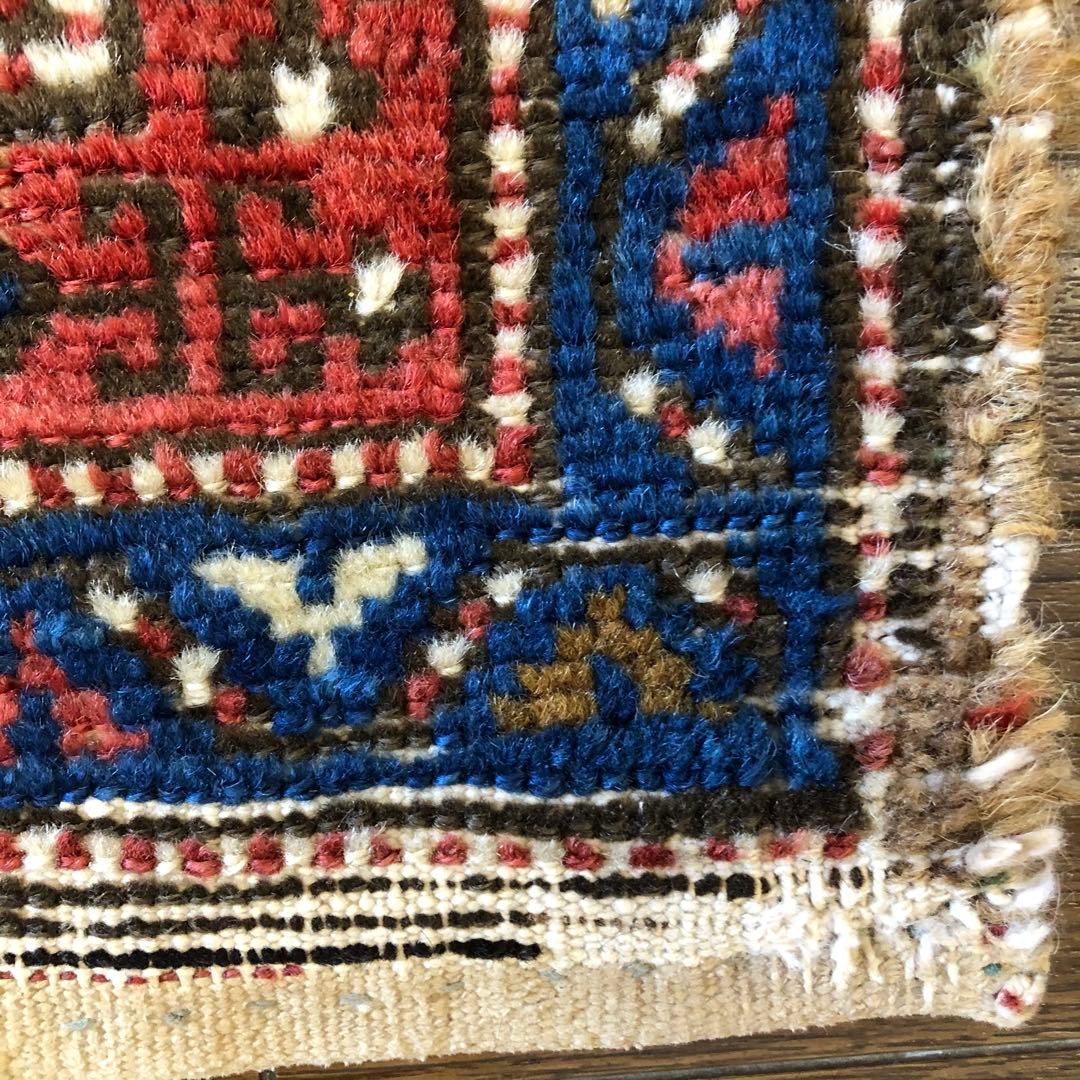 セミアンティーク絨毯 クルド系 植物柄の袋表 手織り トライバルラグ