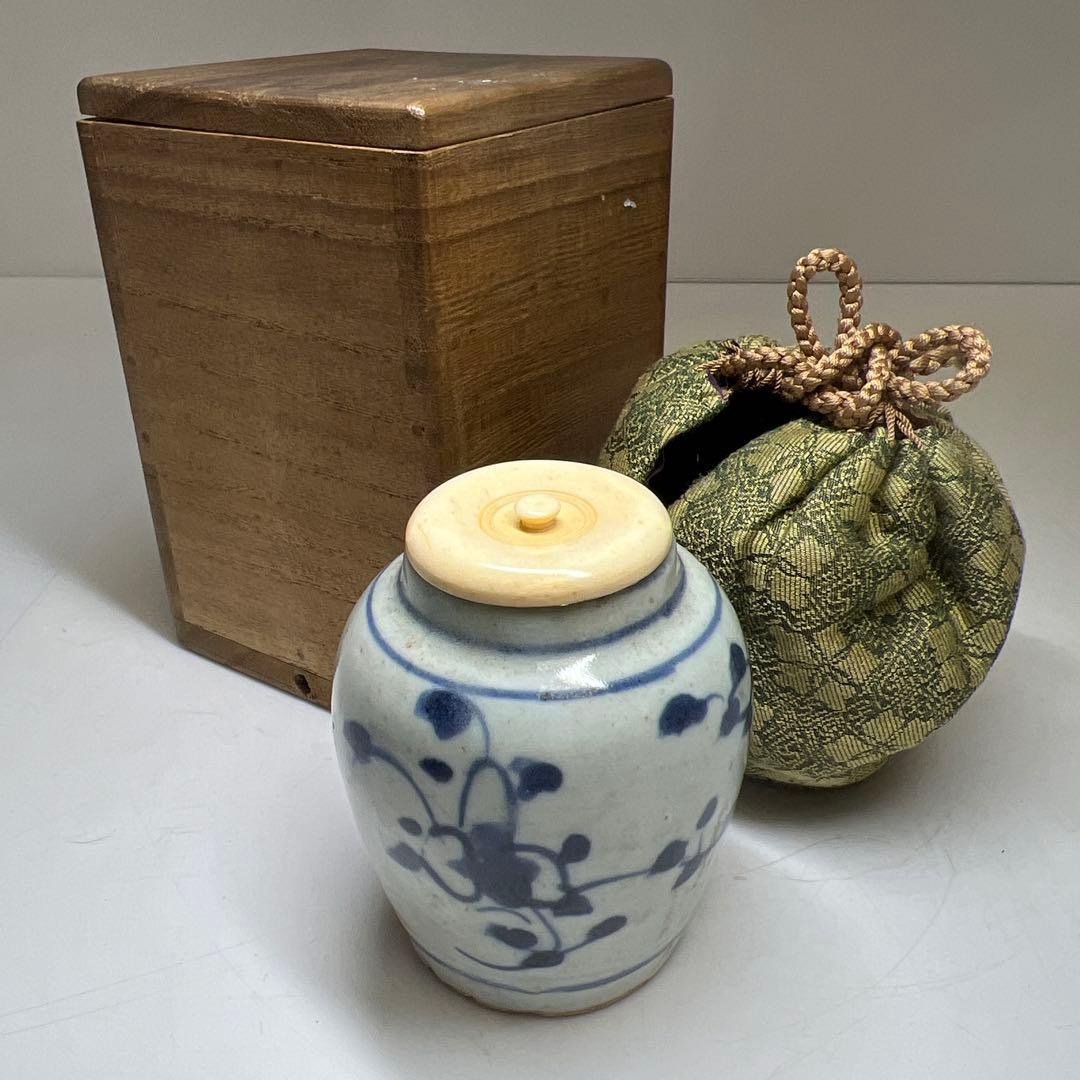 中国明時代　古染付茶入　木箱付　高さ約8㎝　東Y7-1226☆2Fタエサカ