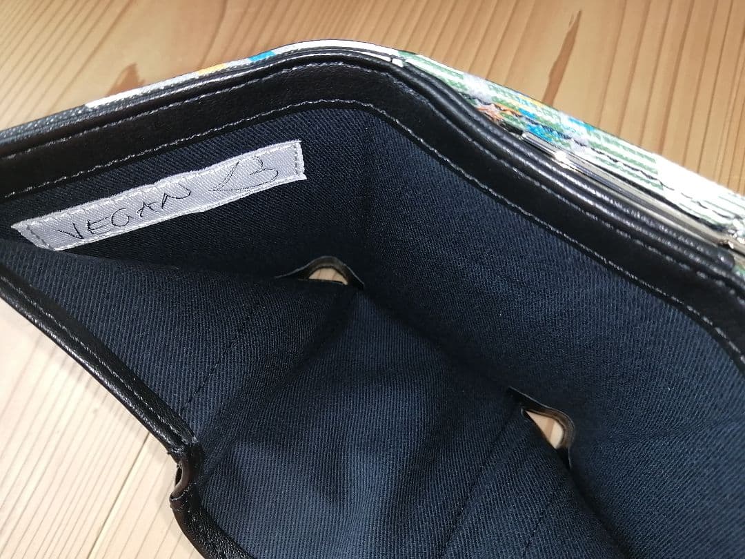 ヴィヴィアンウエストウッド　折り財布