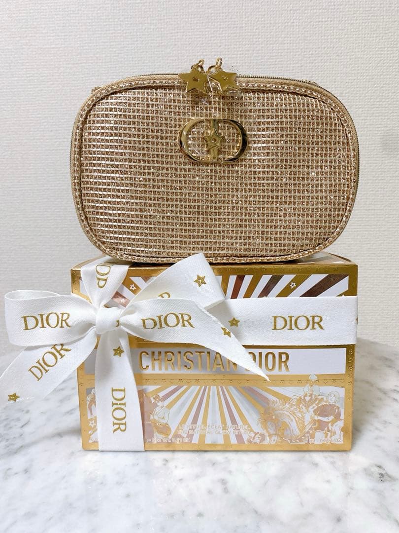 【新品】ディオール dior 2025ホリデーオファーリップ　ポーチ　クリーム