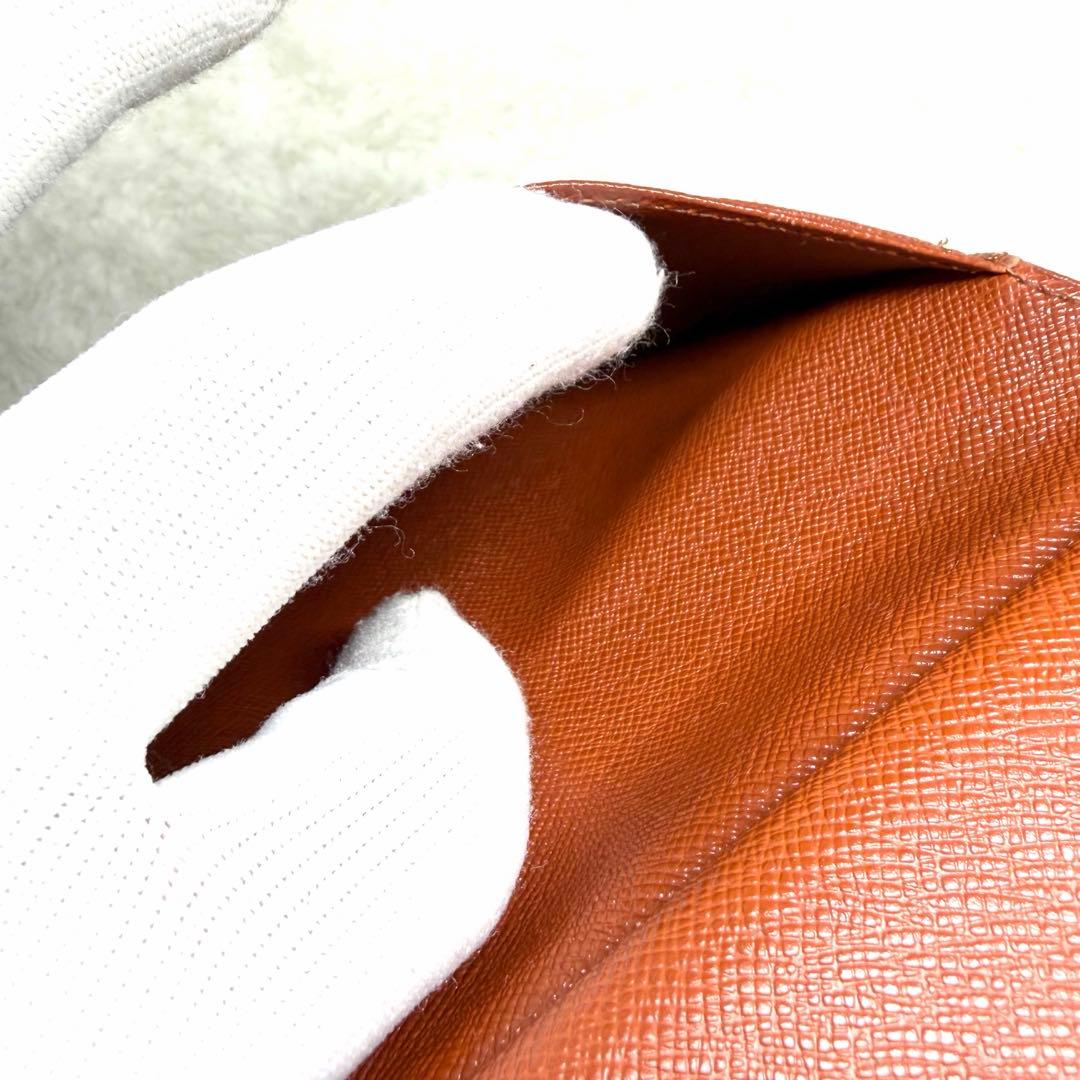 美品　LOUIS VUITTON ルイヴィトン エピ 財布 ブラウン　がま口