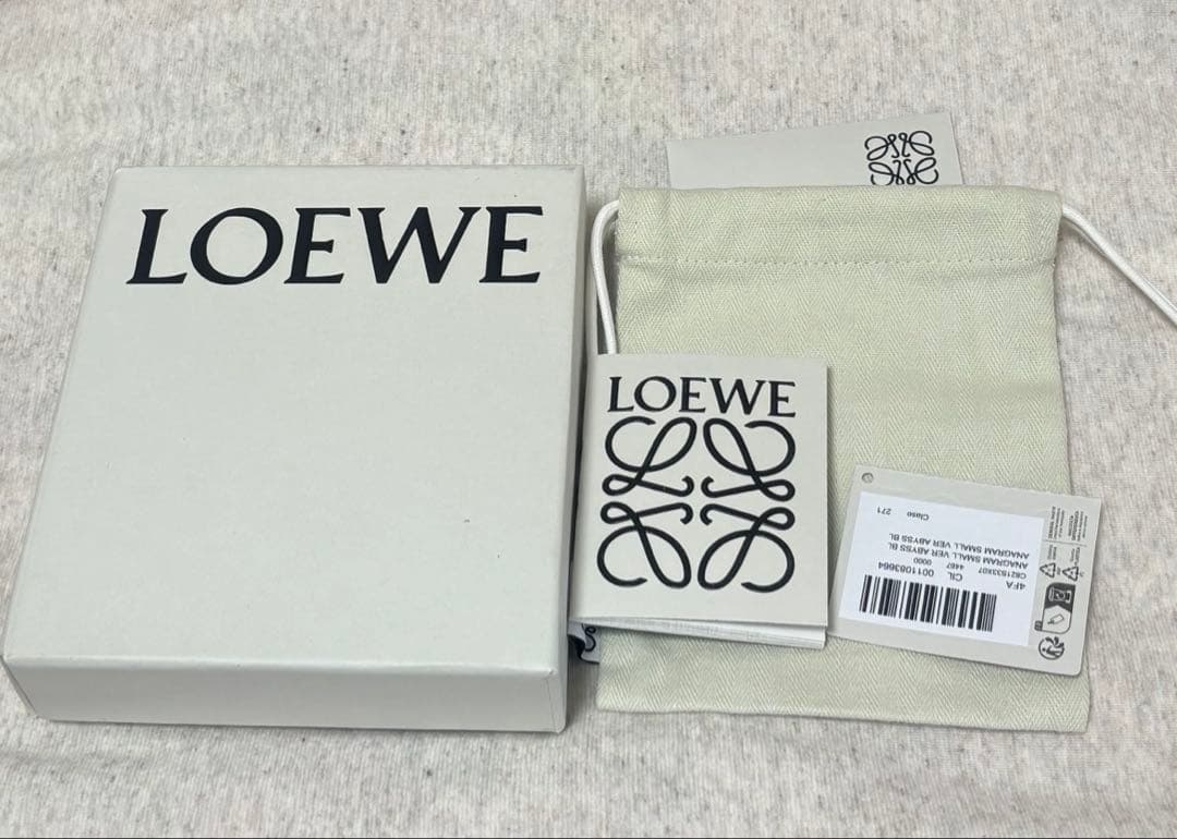 ロエベ 三つ折り財布 ネイビー 美品 箱 保証書付 正規品