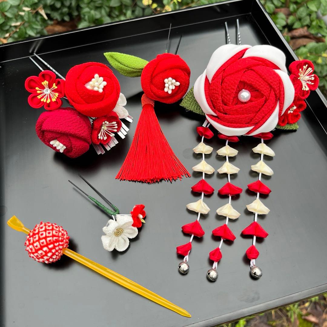 専用です。 日本髪 髪飾り 七五三(7歳) (赤 ・つばき )