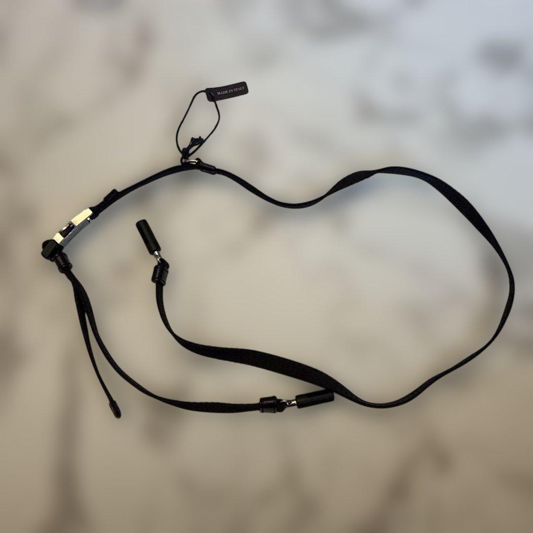 美品 プラダ Prada AirPods キャリーストラップ2ZD007