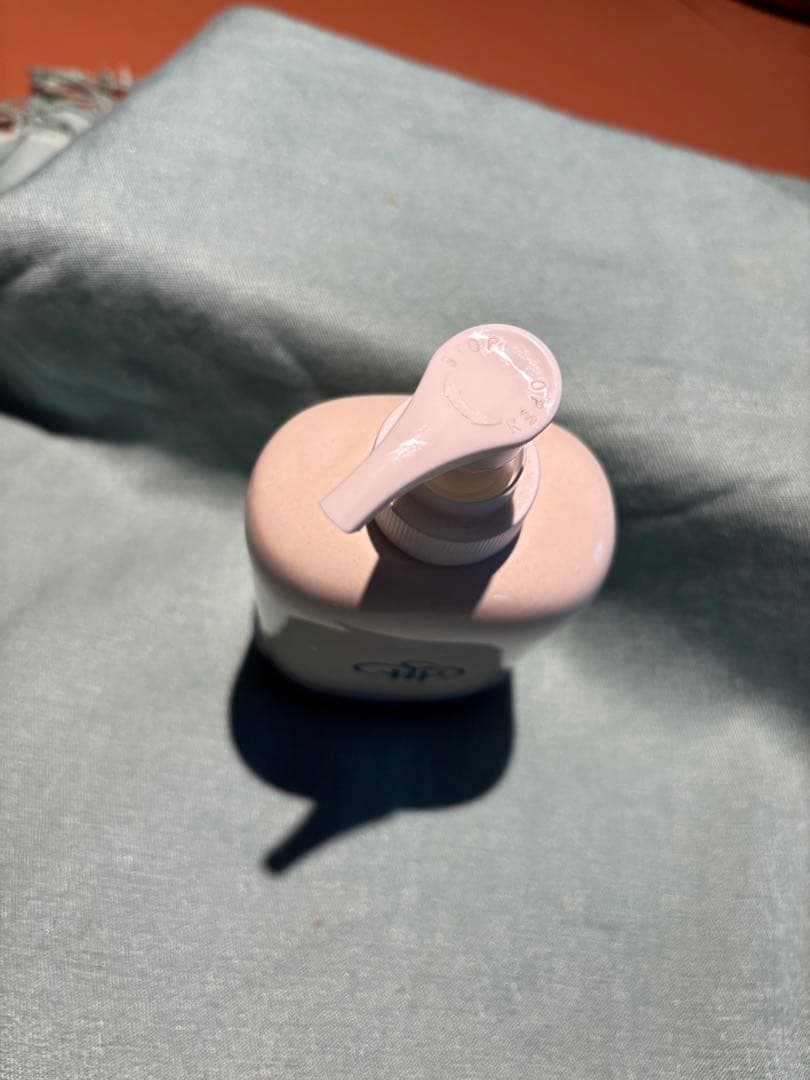 サンタマリアノヴェッラ　陶器製ソープディスペンサーボトル