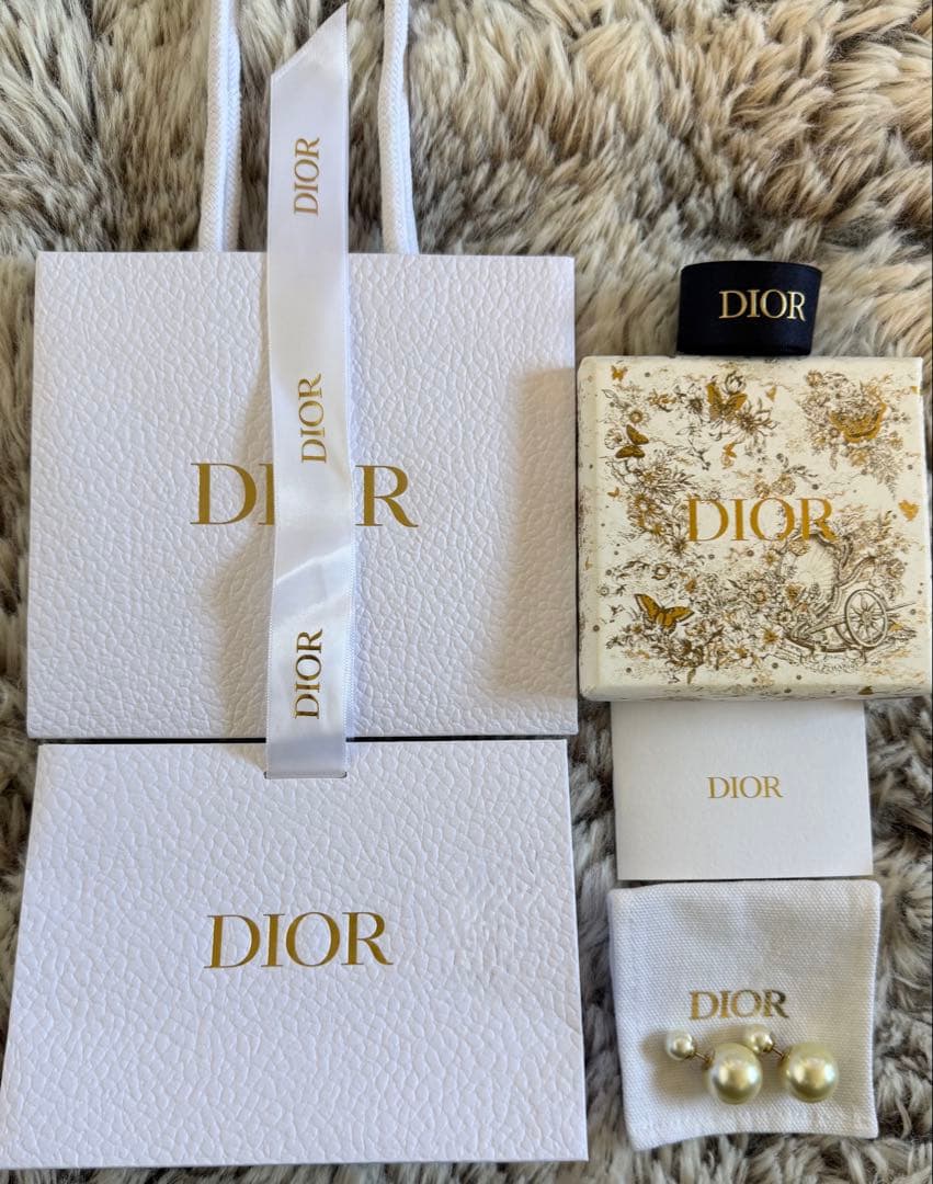 早い者勝ち 超美品 ディオールトライバル Dior Tribales