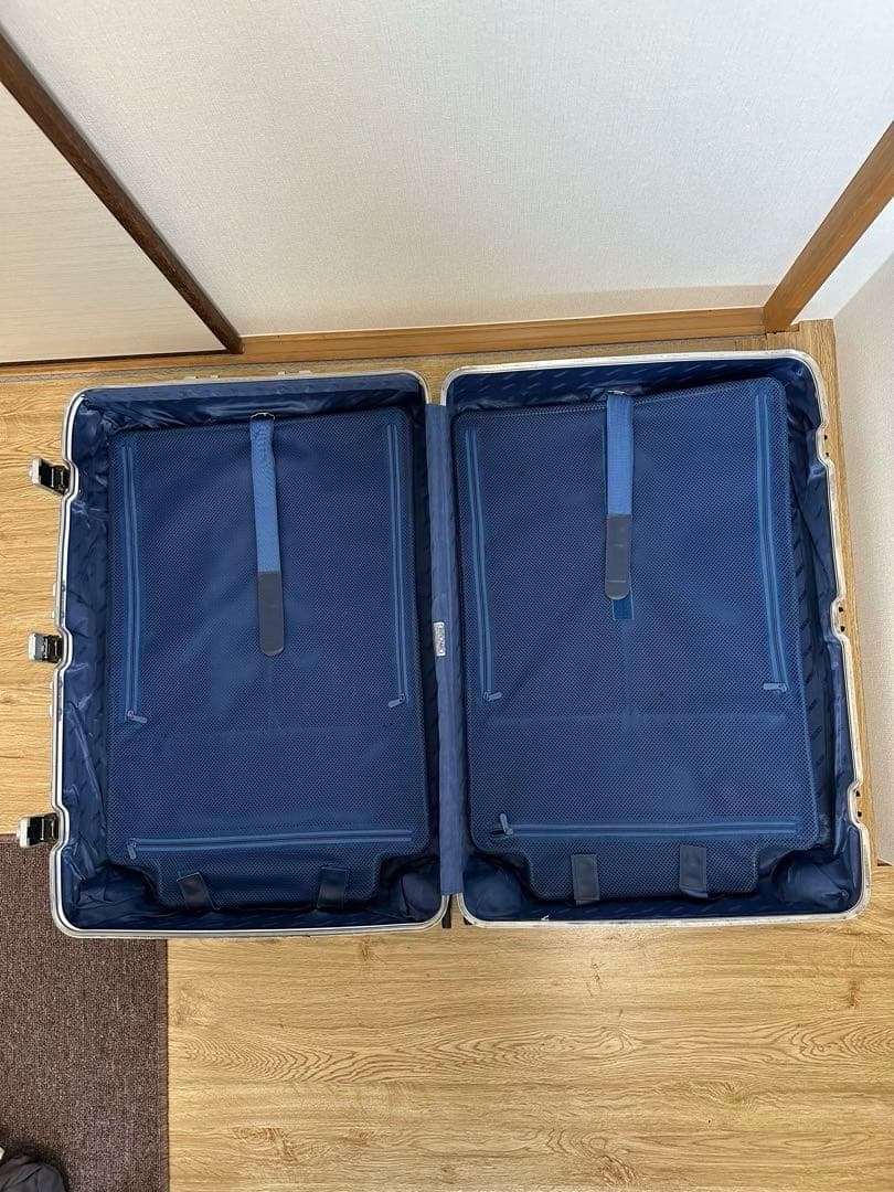 リモワ　トパーズ　104L かなり使い込んでます！