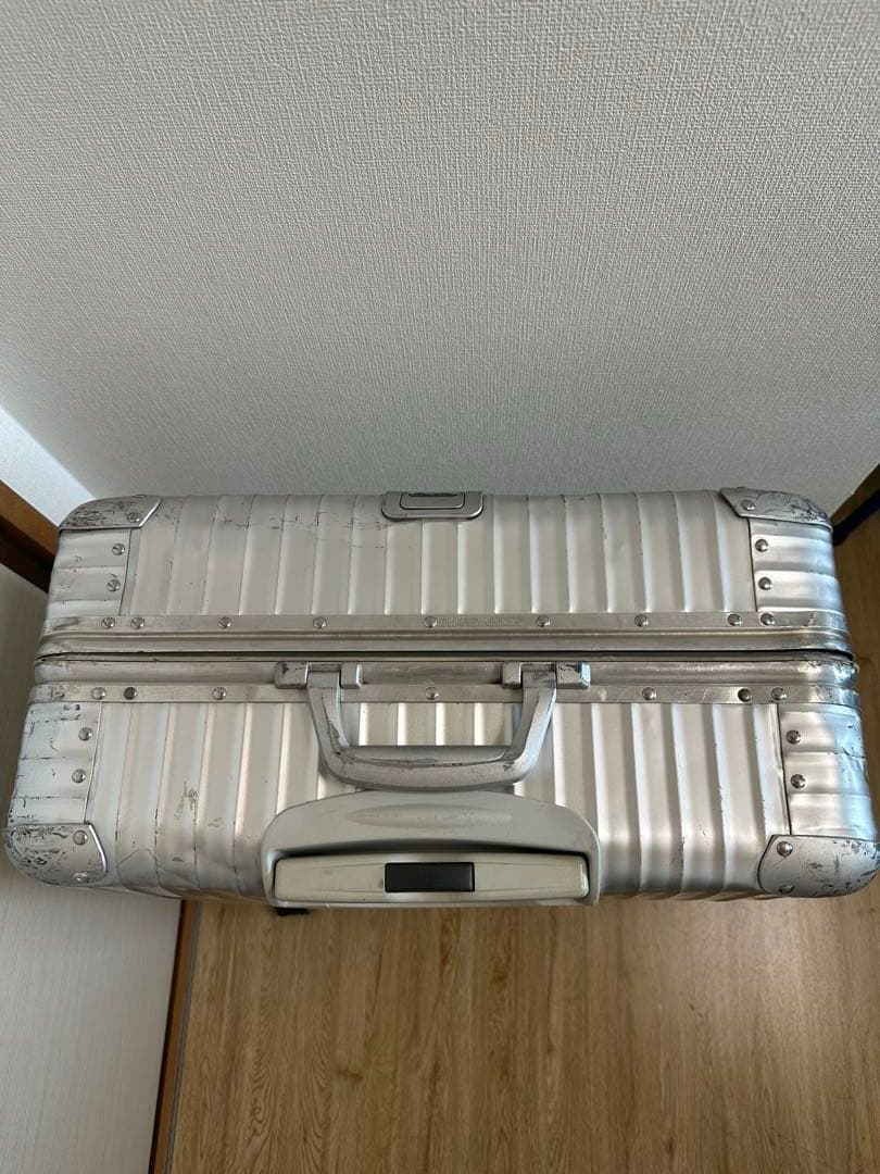 リモワ　トパーズ　104L かなり使い込んでます！