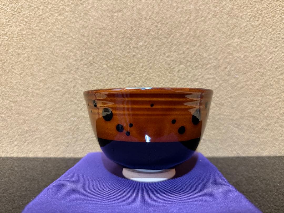 十一代大樋長左衛門（年雄）　大樋茶碗　ドット柄　共箱