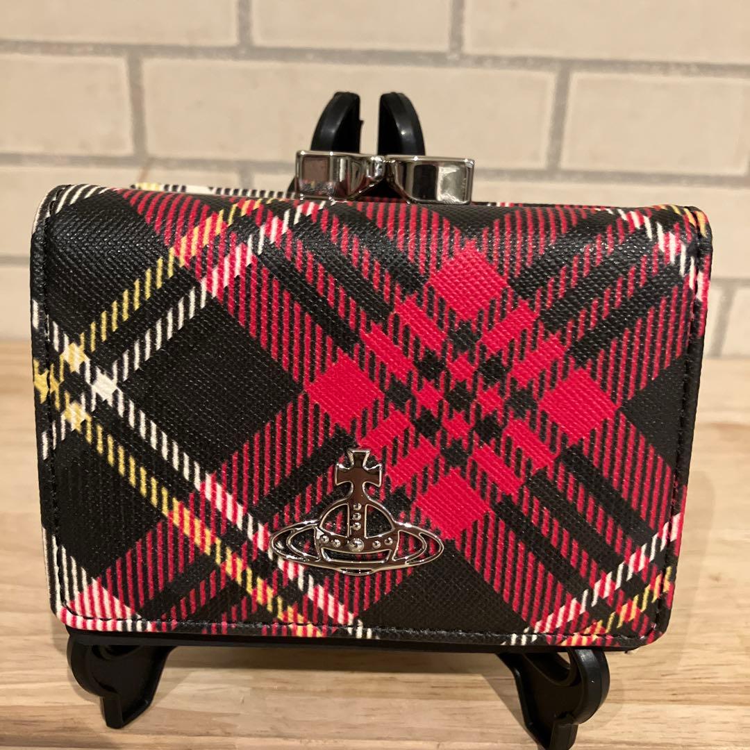 ❤️新品❤️Vivinne Westwood チェック柄がま口三つ折り財布　オーブ