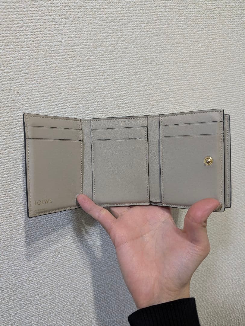 【美品】LOEWE 三つ折り財布