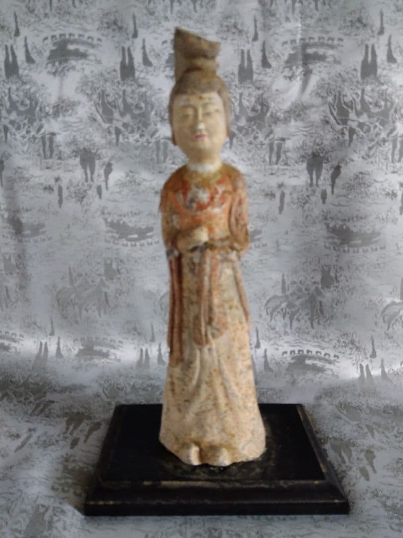 中国古代 加彩婦人俑　中国古美術