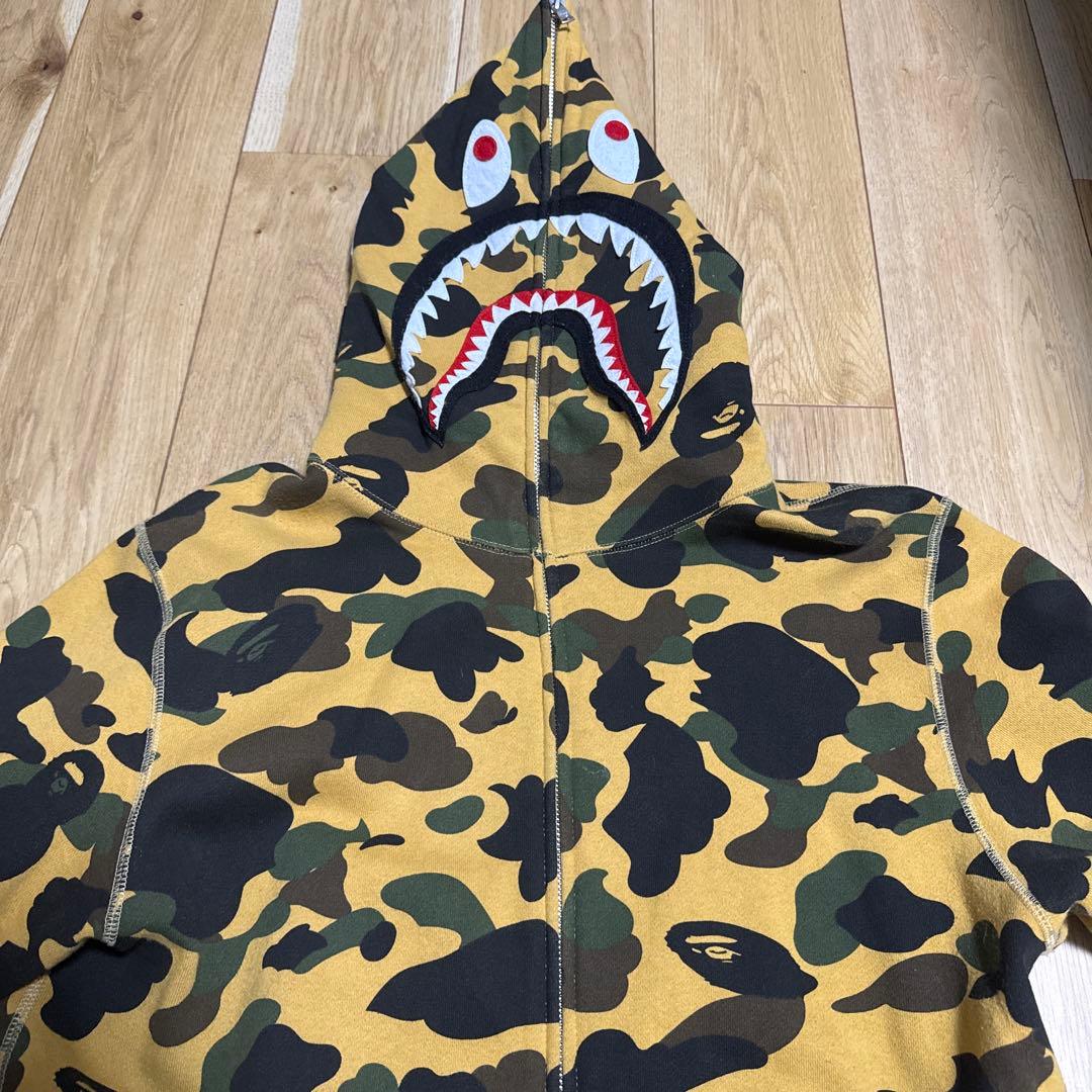 A bathing ape シャークパーカー