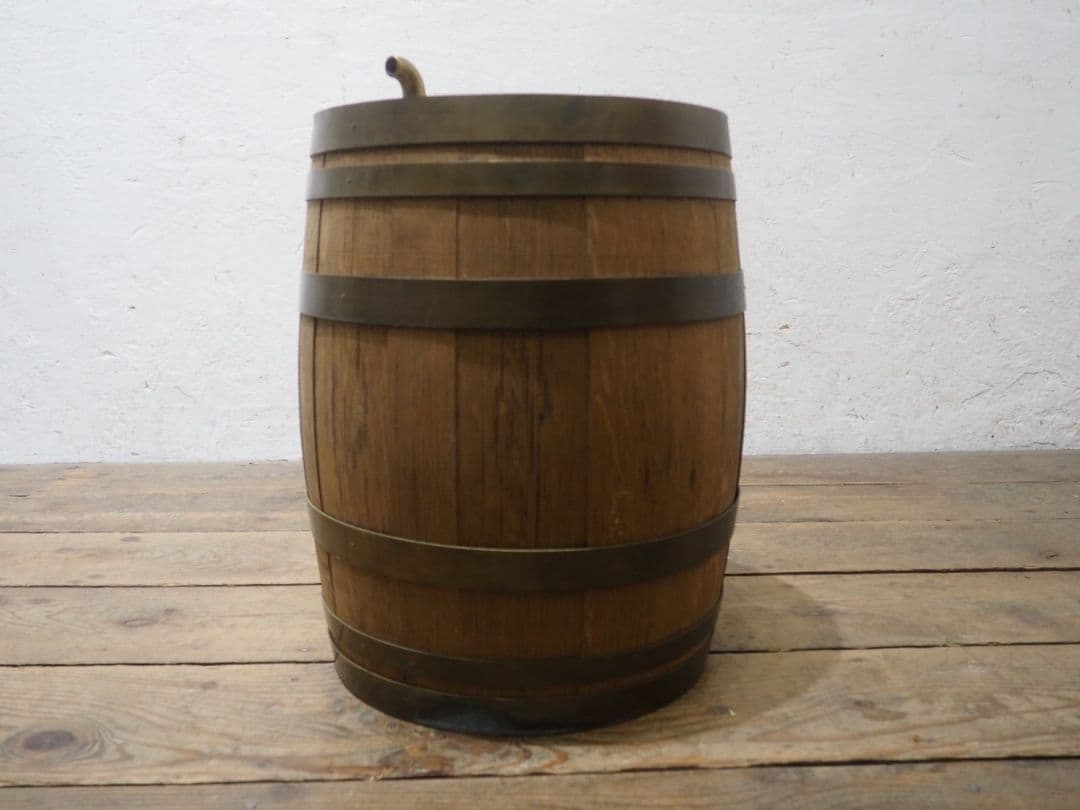 1240 ヴィンテージ　ウィスキー樽のオブジェ　ニッカ　レトロ　バー　パブ　蛇口