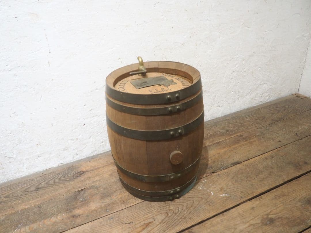 1240 ヴィンテージ　ウィスキー樽のオブジェ　ニッカ　レトロ　バー　パブ　蛇口