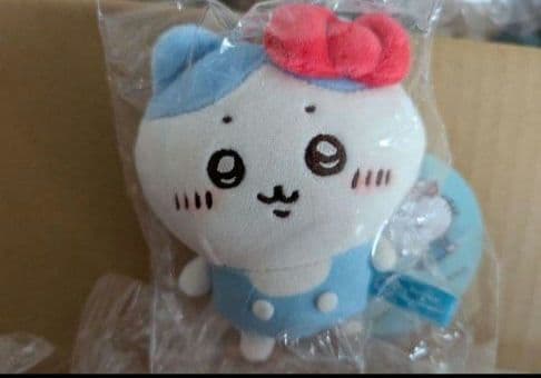 ちいかわ お座りぬいぐるみ サンリオ ぷちミニマスコット ハチワレハローキティ