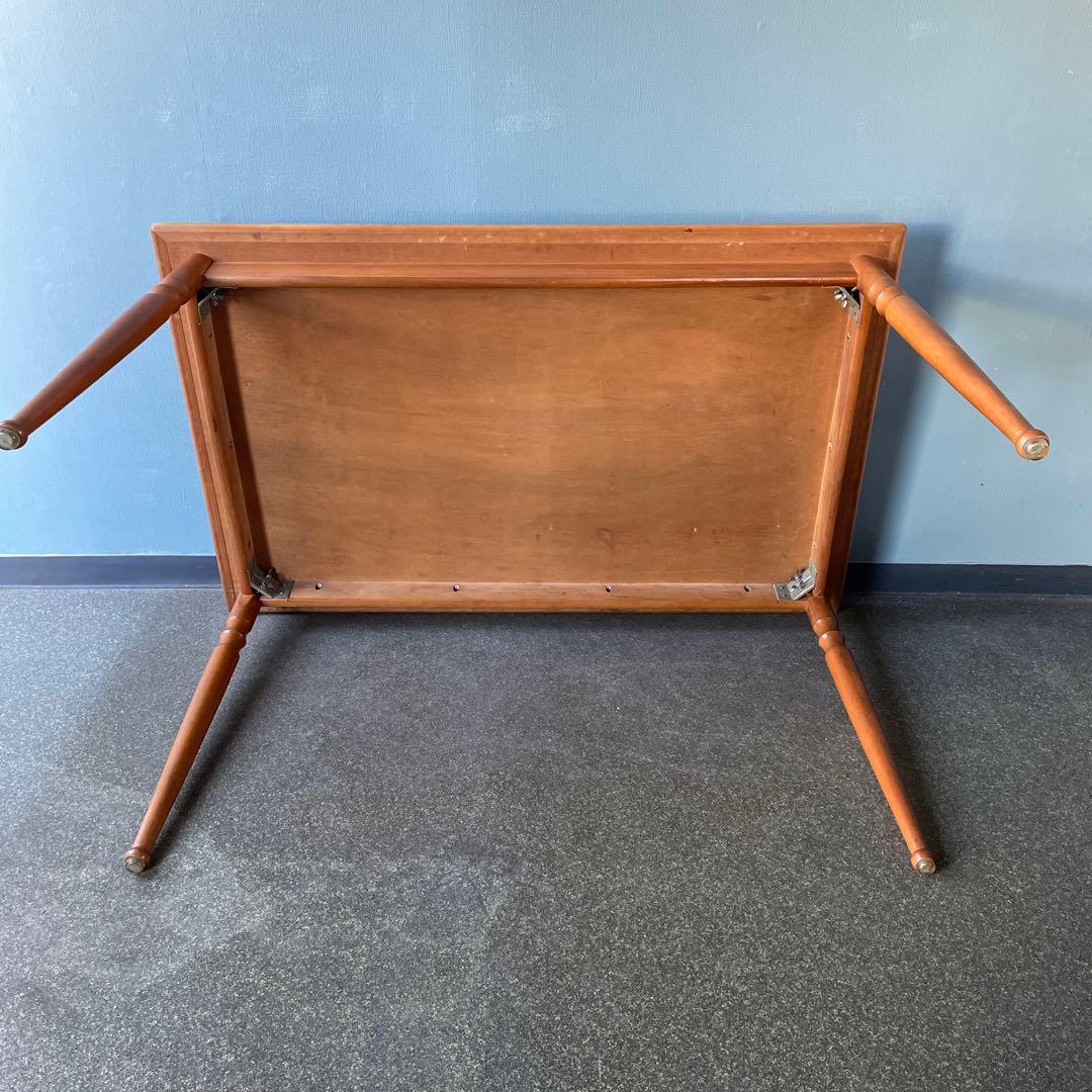 昭和レトロ　ダイニングテーブル