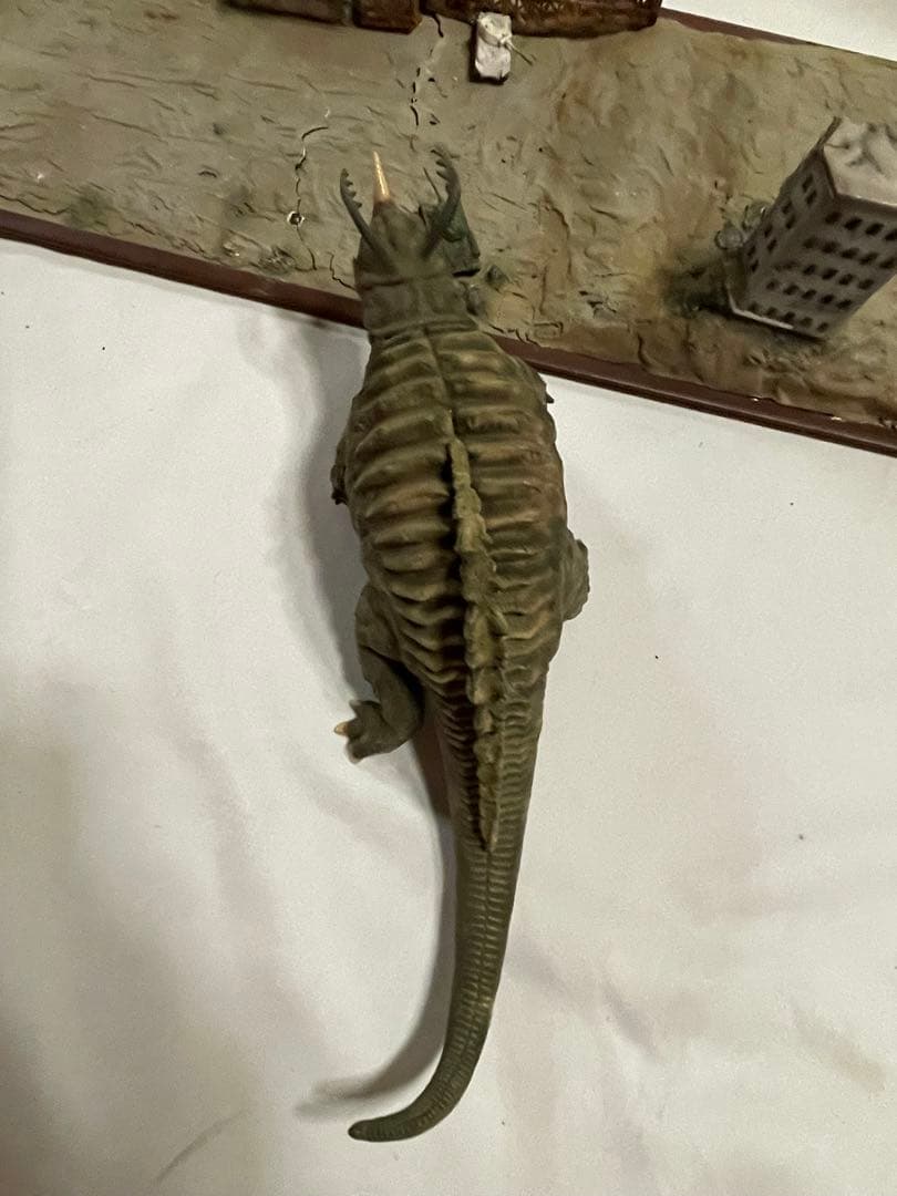 ウルトラマン　ネロンガ　ガレージキット　22cm