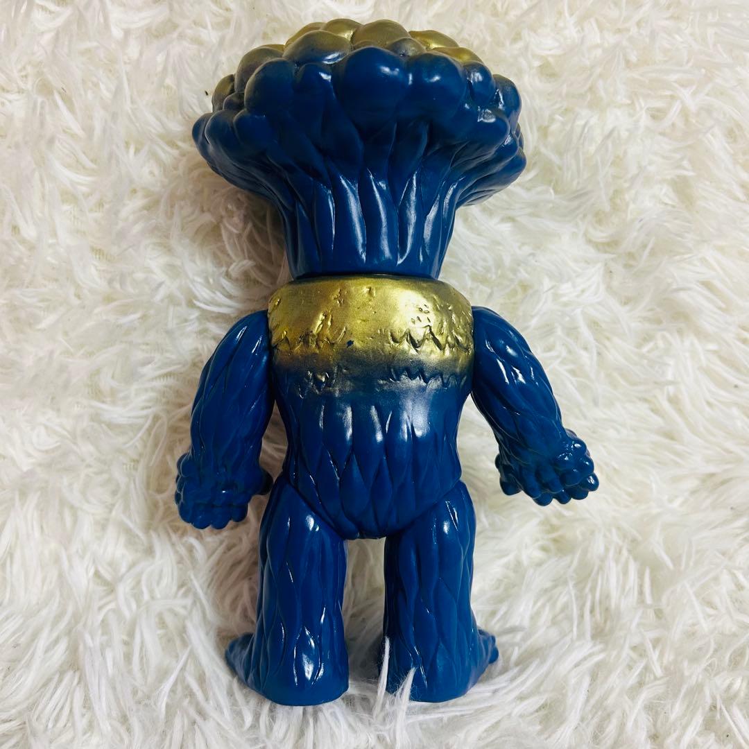 マーミット ビニールパラダイス マタンゴ 限定版 青成型 金&銀 ソフビ M1号