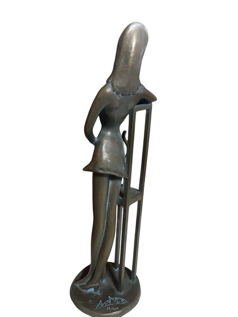 【中古】ブロンズ像「自分の時間」長房一洋作　女性と猫のブロンズ彫刻