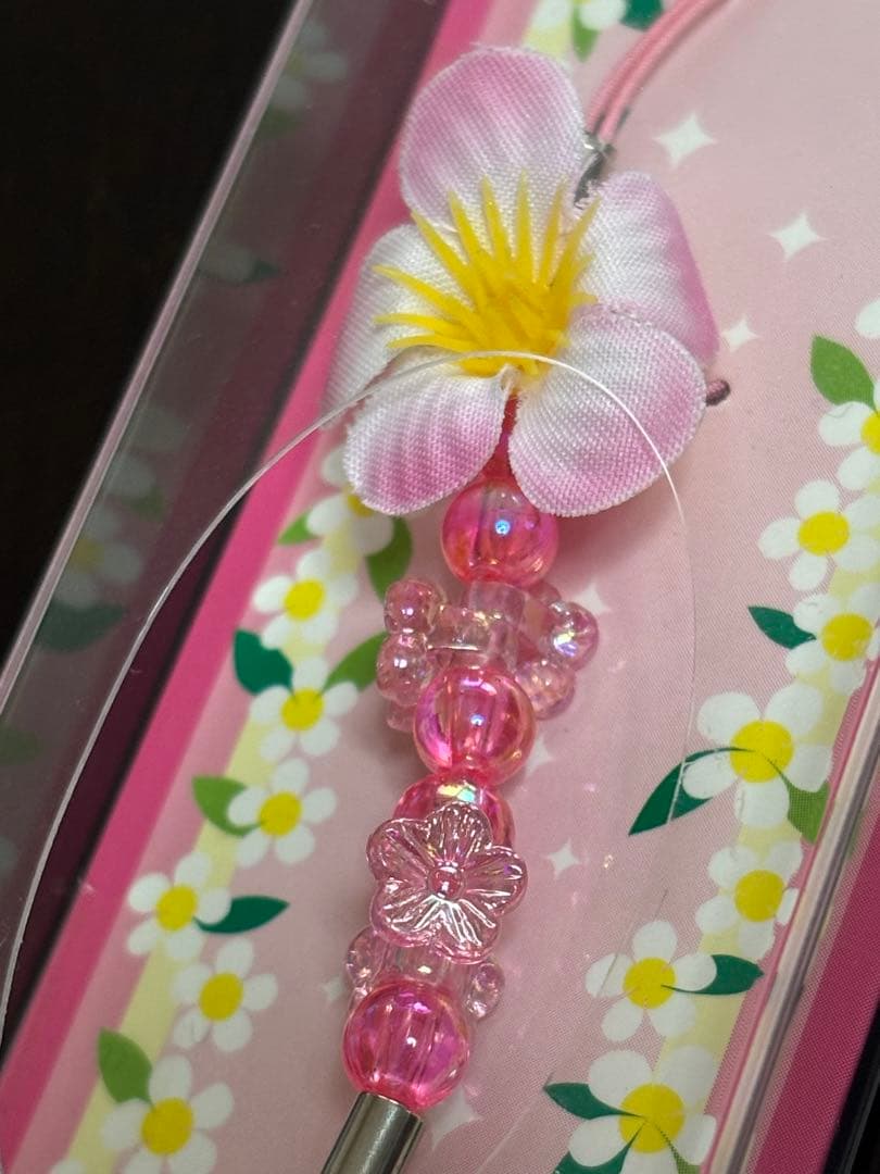 激レア ハローキティ ハワイ限定 ストラップ 日焼け フラダンス プルメリア