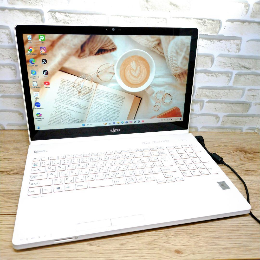 限定1台✨美品✨️タッチパネル♥高速SSD ノートパソコン♪サクサク動作で快適