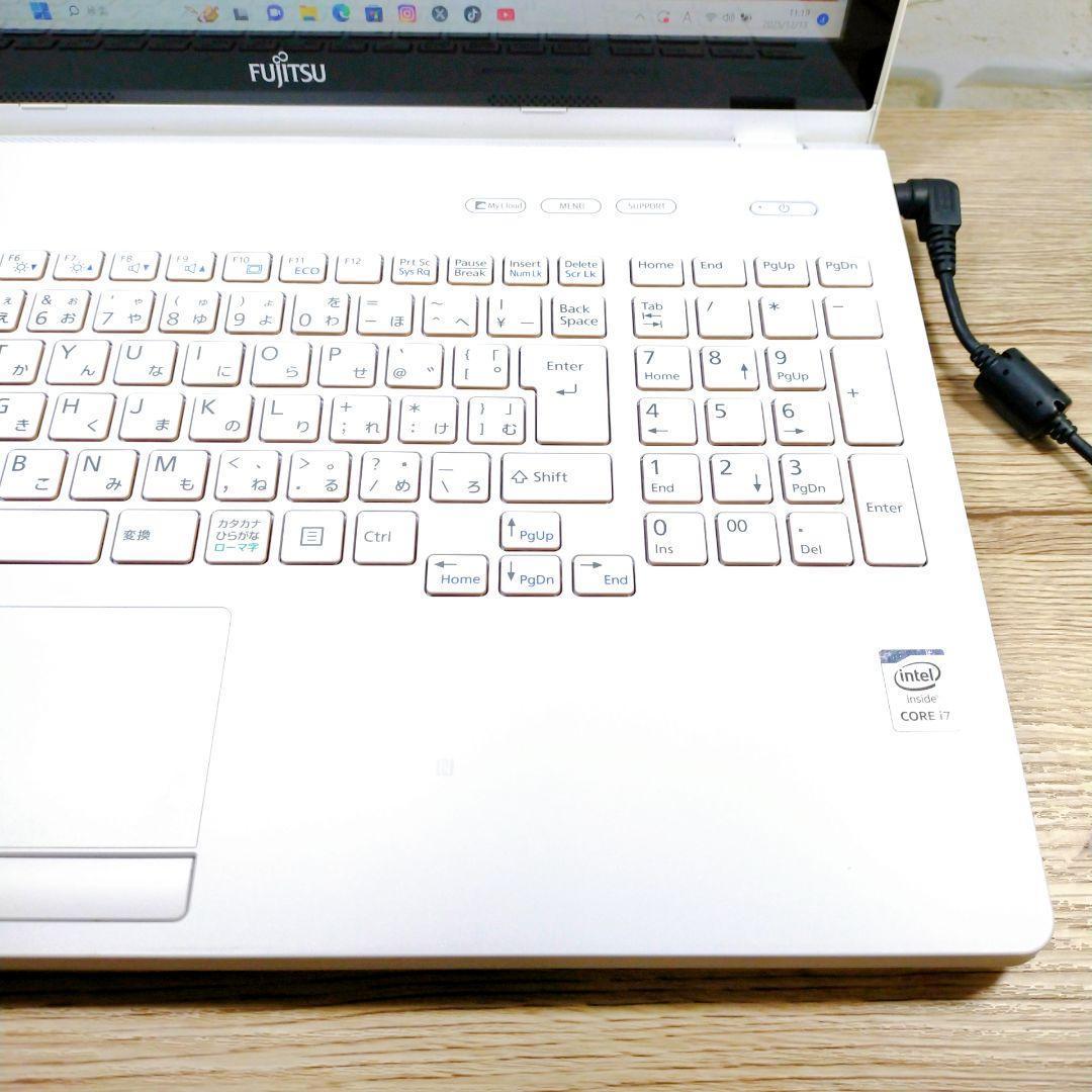 限定1台✨美品✨️タッチパネル♥高速SSD ノートパソコン♪サクサク動作で快適