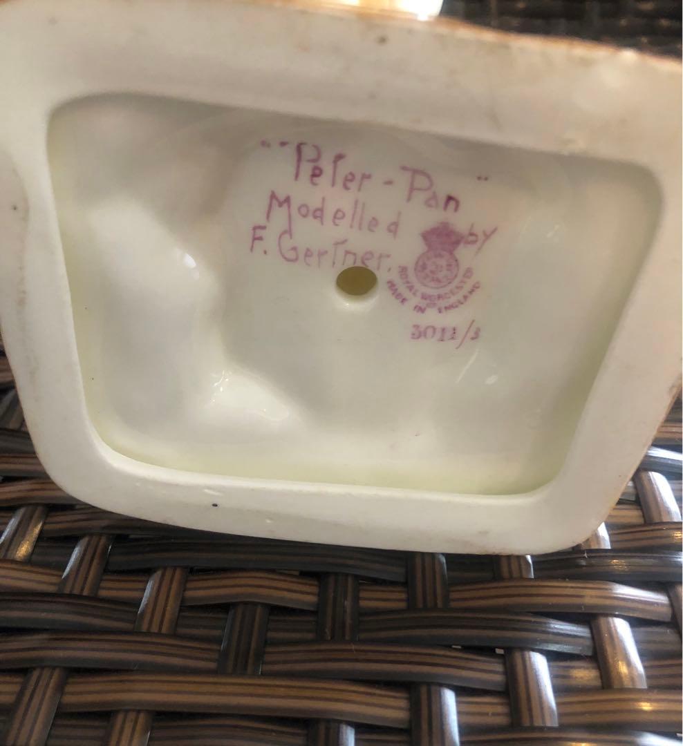 ヴィンテージ ロイヤルウースター フィギュリン　ピーターパン フィギュア