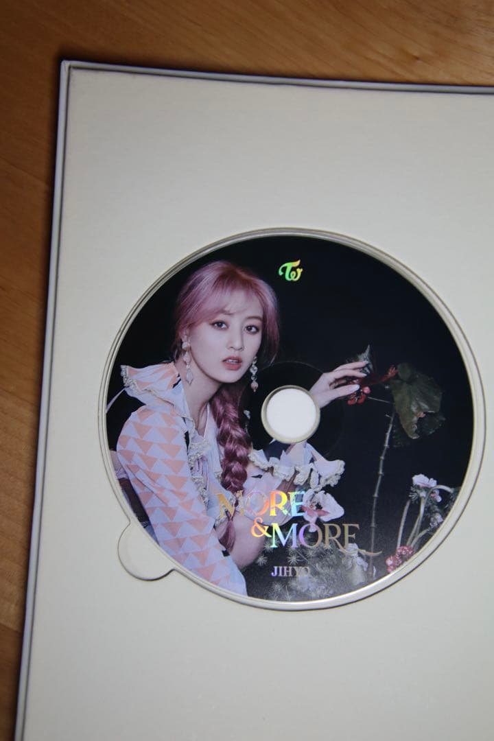 TWICE グッズ【まとめ売り‼️値下げ可‼️即日発送‼️】