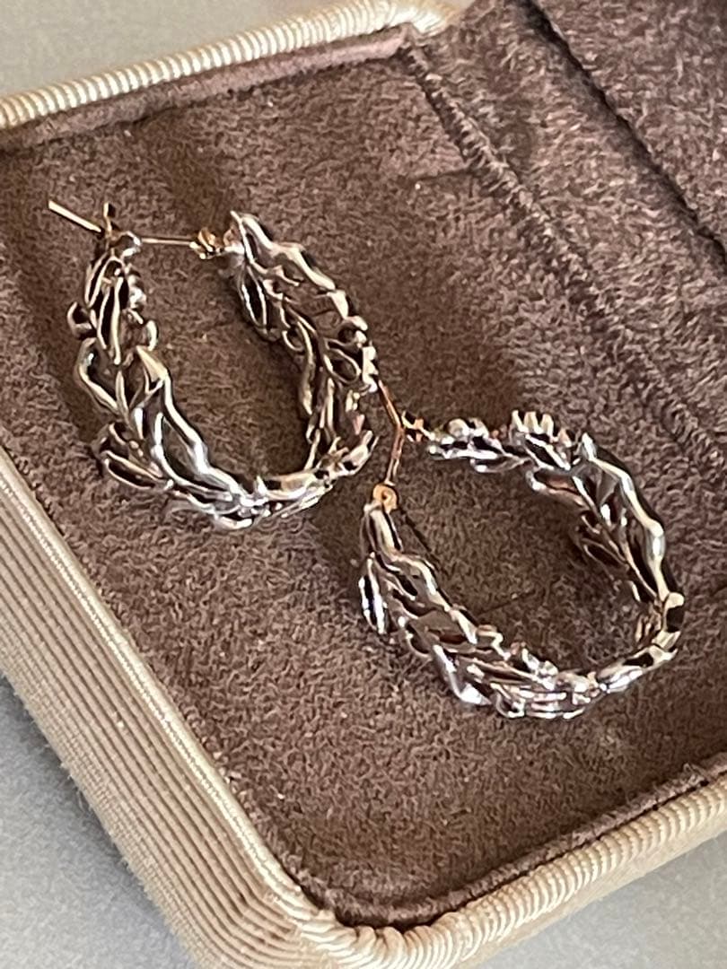 agete K10 本体SV 透かしピアス 完売品