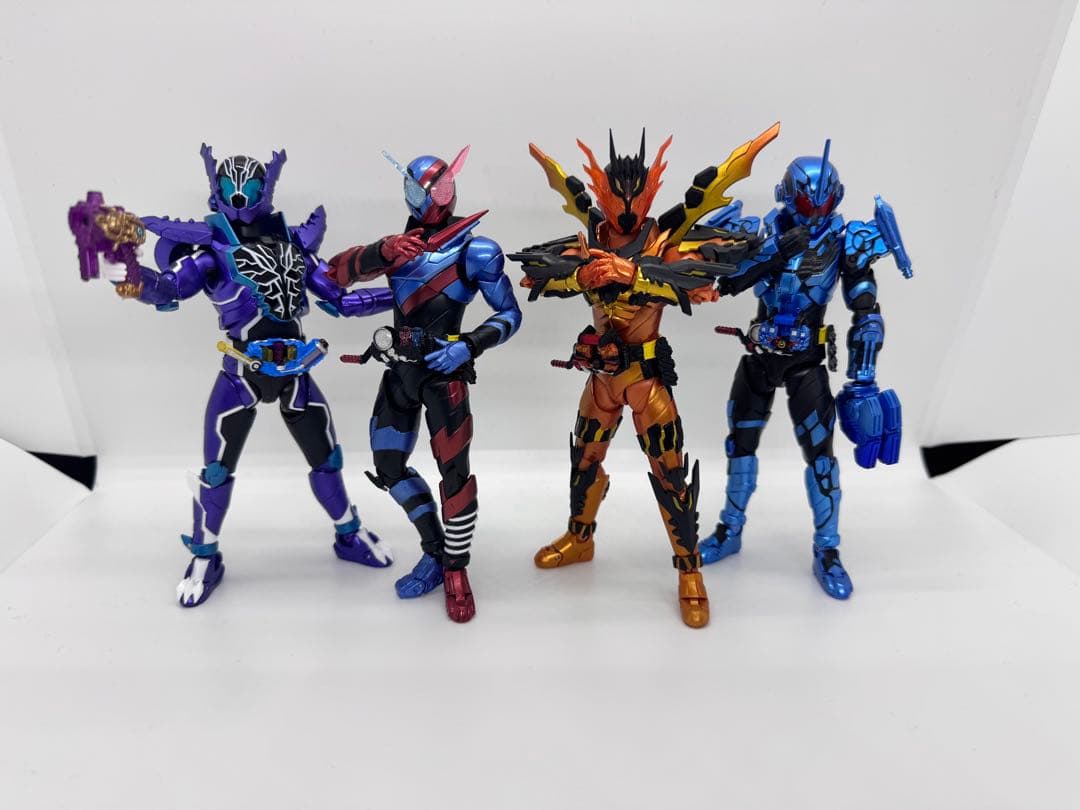 S.Hフィギュアーツ 仮面ライダービルド 10体セット
