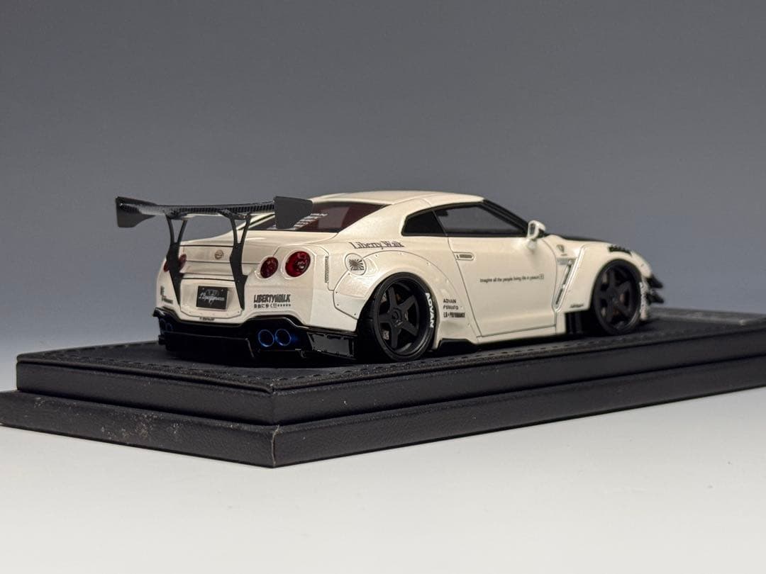 IG 1/43 LB WORKS 日産 GT-R R35 ホワイト 2553