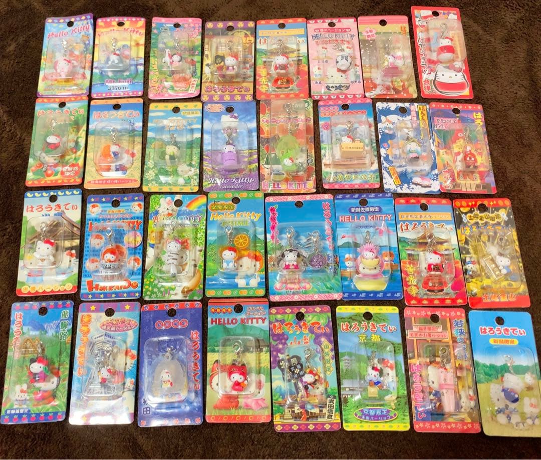 ご当地キティ359個　ロリータ/イチゴ根付/コラボ/非売品等　入手困難 多数