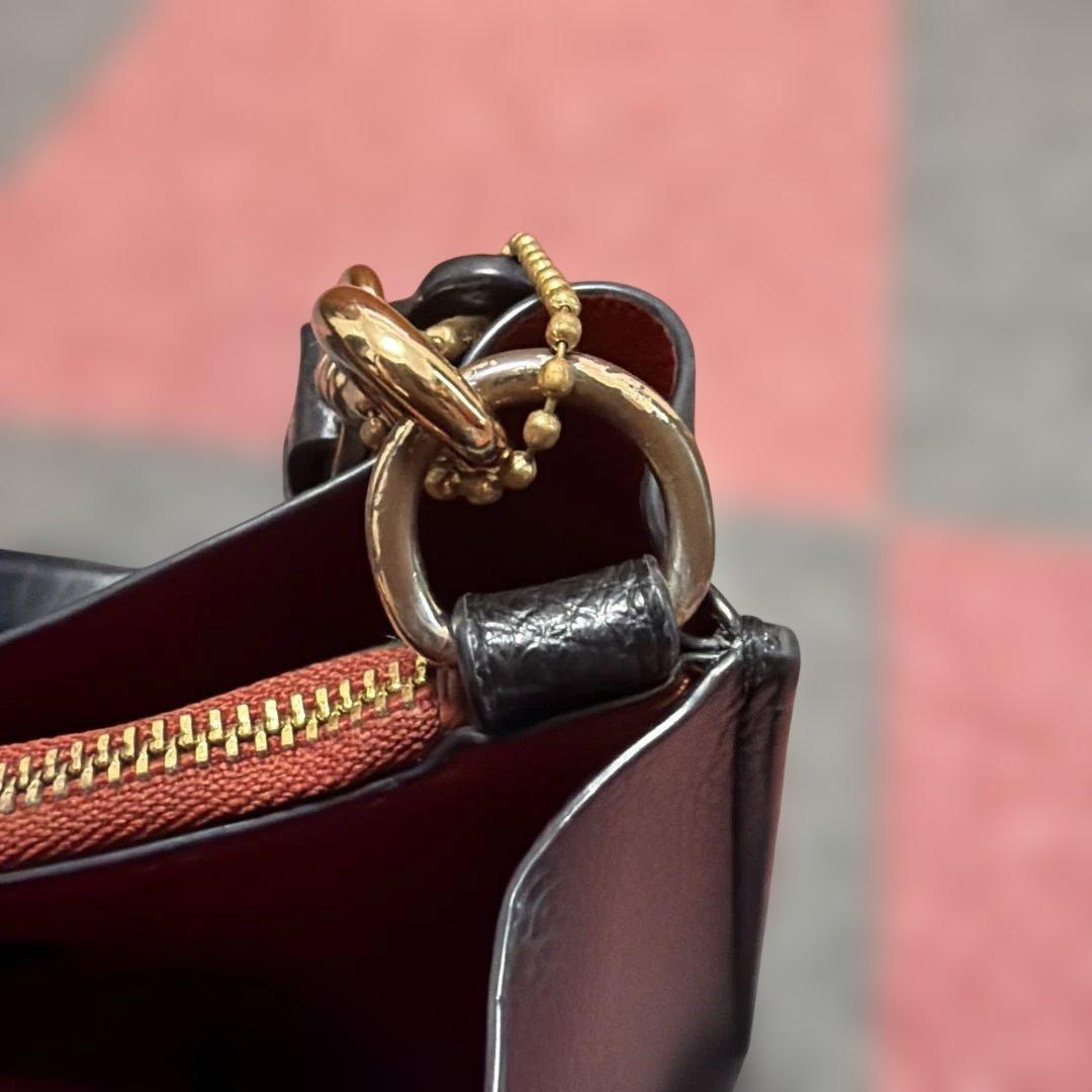 coach黒レザーショルダーバッグ