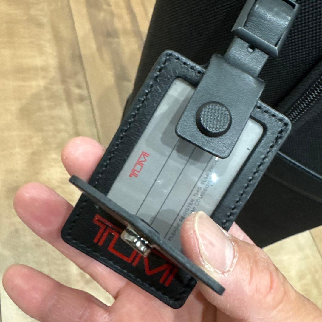 TUMI　AlPHAII　4ウィールドコンパクトブリーフ　機内持込サイズ　黒色