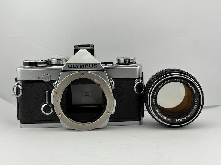 ★美品★オリンパス OLYMPUS OM-1N ボディ/ レンズキッド